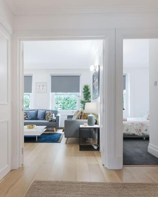 Knightsbridge Two Bed Apartment London Ngoại thất bức ảnh